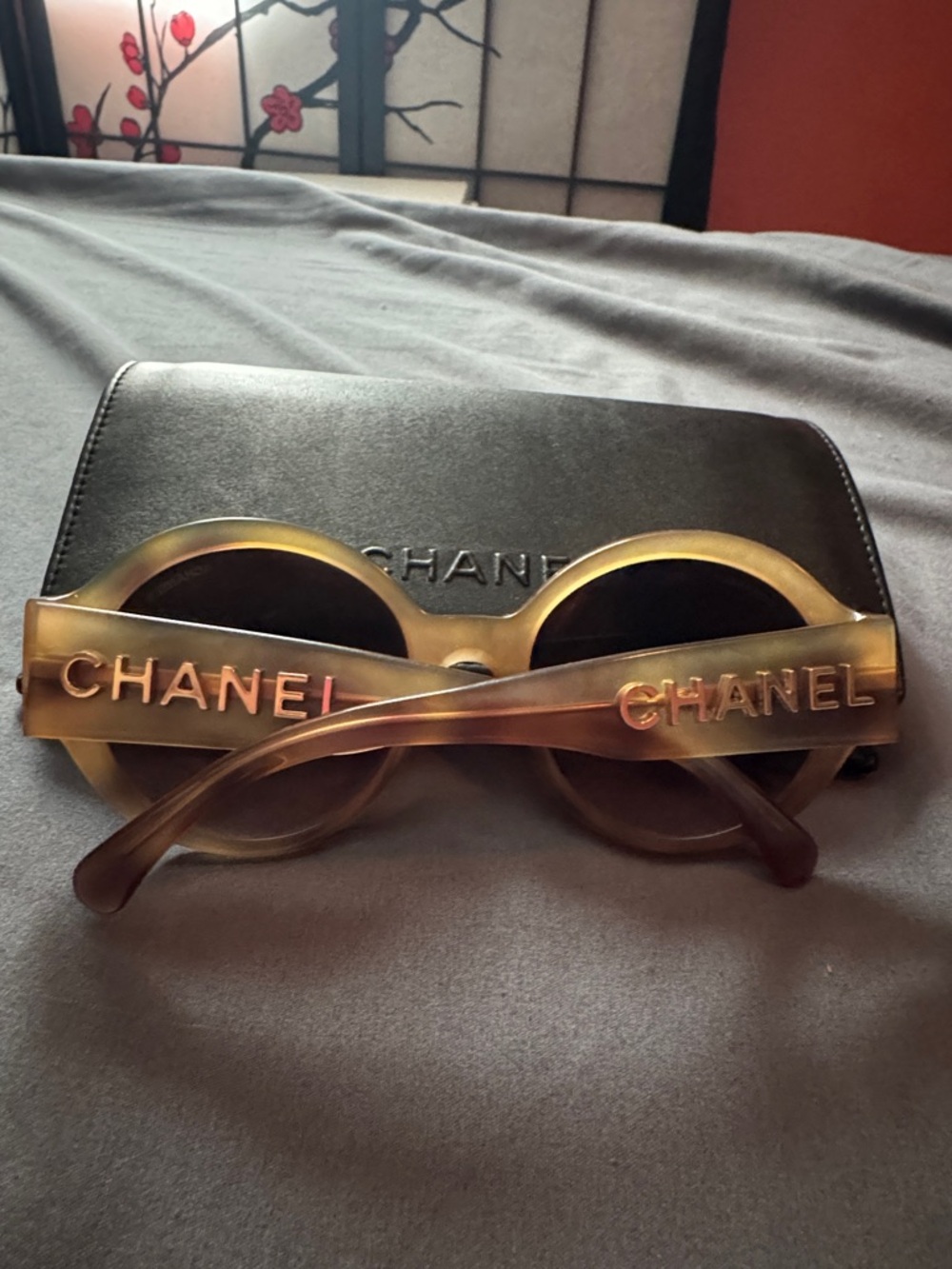 CHANEL Round Sunglasses in Honey Tortoise with Gradient Lenses - Picture 2 of 7